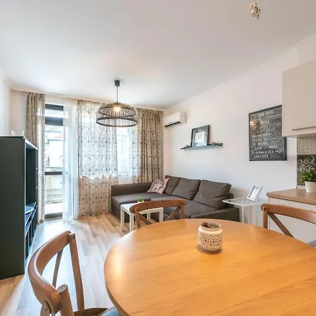 Top Central Apartment Near The Sea Garden * Varna